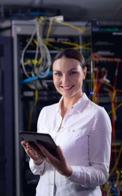 HYBRID CLOUD & DATA CENTER SOLUTIONS Cloud computing infrastructure experts